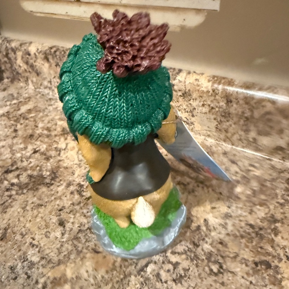 NWT Peter Rabbit Green Hat Rabbit Figurine - Picture 4 of 4